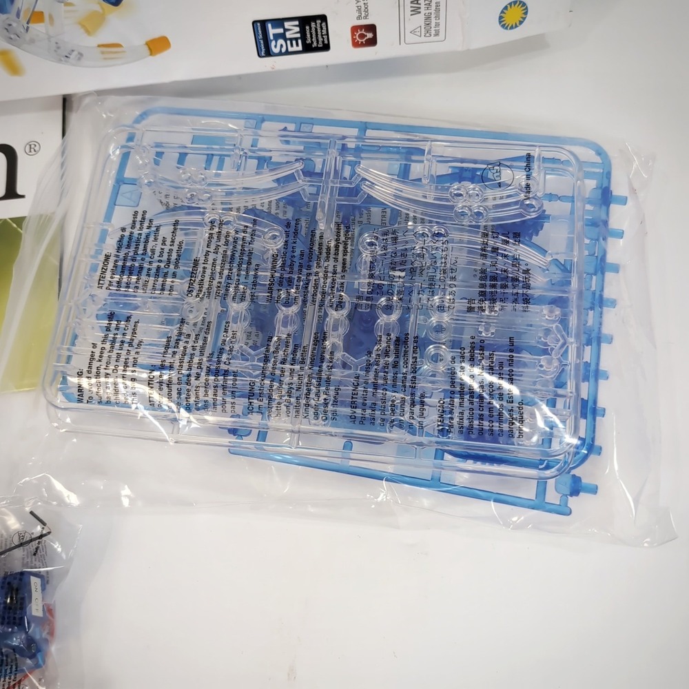Smithsonian ROBO-SPIDER Model Science Kit build a Robot Robo Spider Open Box - Picture 5 of 8